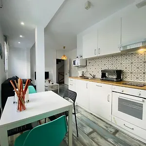  Apartamento Bonito En 2º Linea De Playa & Parking